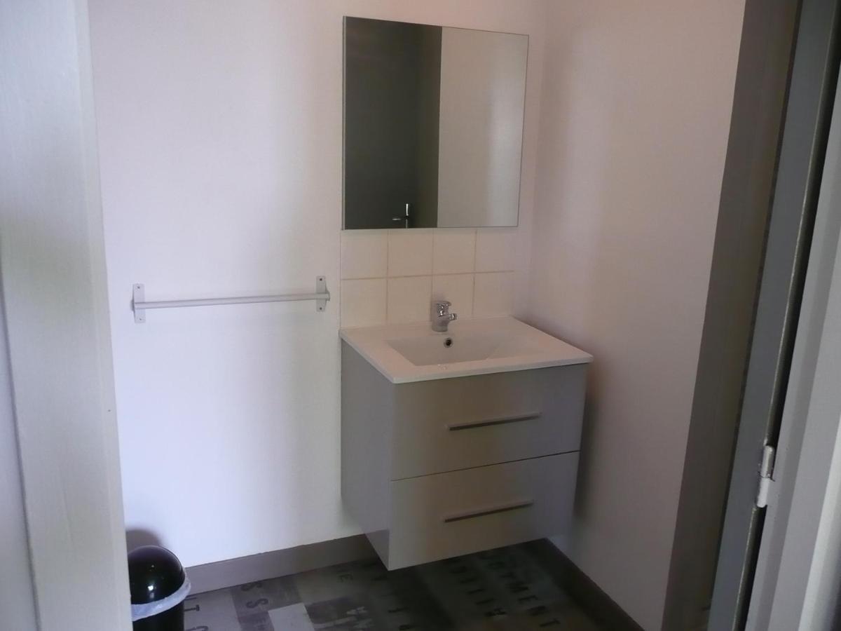 Appartement Tout Confort En Mezzanine A 20Mn A Pied Du Centre-Ville Avec Tv Et Wifi La Rochelle  Zewnętrze zdjęcie